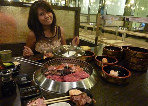 Casual korean bbq spot with embedded grills on your tables. Hajime Robot Restaurant in Bangkok | Japanese Yakiniku ...