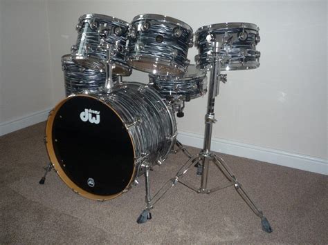 6 Piece Dw Collectors Series Maple Drum Kit Black Oyster In Castle