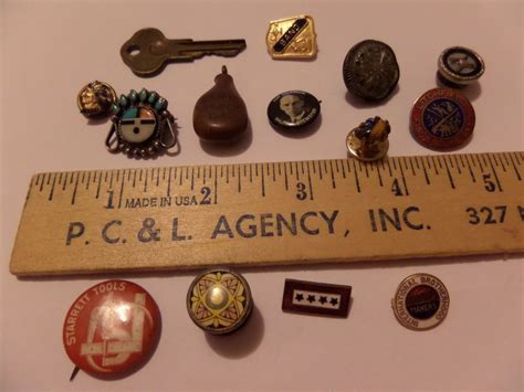 Vintage 14 Lot Pins Pinbacks Lapel Pins Starrett Tools Ralph Brewster