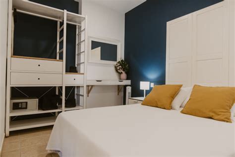 Es importante programar bien el viaje a la graciosa, sobre todo si el plan incluye pernoctar en la isla. Apartamentos en La Graciosa La Pardela | Apartamento Playa La Caletilla - Ref12