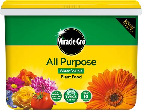 Miracle Gro All Purpose Water Soluble Plant Food Tub 2 Kg Amazon Co