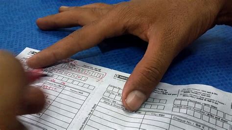Hdfc how to fill hdfc bank deposit slip. Hdfc Bank Deposit Slip / howtobank - ViYoutube.com - A ...