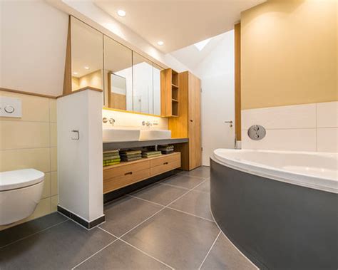 Badezimmer mit gelben Fliesen Ideen, Design & Bilder | Houzz