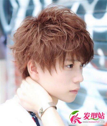 Maybe you would like to learn more about one of these? 烟花烫发型呈现经典 今年流行男生烫发-男生烫发-发型站_最新流行发型设计发型图片与美发造型门户网