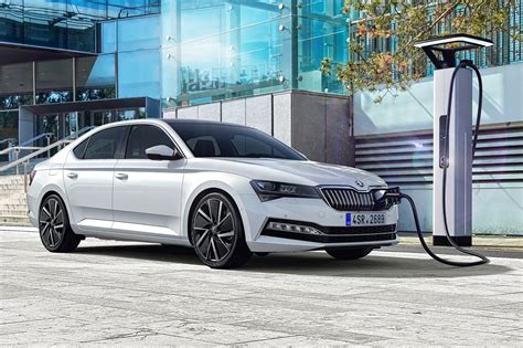 Skoda Octavia Vrs Iv Plug In Hybrid Revealed Car Magazine