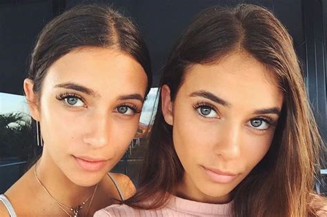 Herbert Sisters Twin Girls Twin Sisters Cute Twins Julia Identical