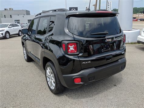Pre Owned 2018 Jeep Renegade Latitude In Black Greensburg Pa K04037a
