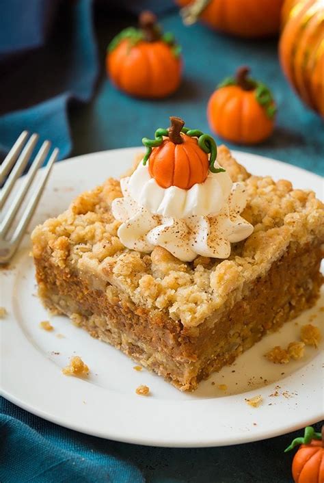A simple and tender pumpkin spice cake, topped with warm brown butter icing that you pour over the it bakes in no time at all because i use a sheet pan. Pumpkin Pie Crumb Bars - Cooking Classy