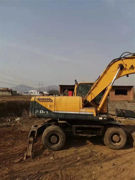 Used Excavators Original Korea Hyundai 210w Wheel Excavator 21 Ton
