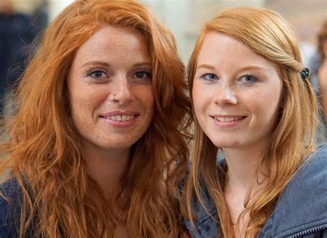 zwei mädchen phaeomelanin sieg redhead day winter fire german girls red hair woman