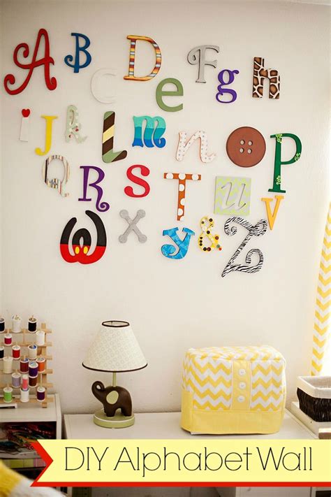 Big T's giraffe gender neutral nursery reveal - Baby Making Machine