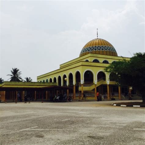 Menubuhkan pasukan polis dan tentera laut untuk menjaga keamanan. Masjid Saidina Umar Al-Khattab - Taman Cenderawasih