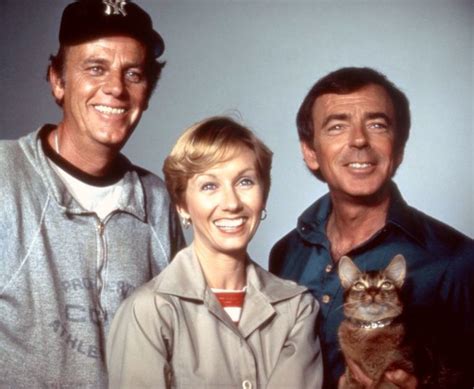 Mclean Stevenson Sandy Duncan And Ken Berry In The Cat From Outer