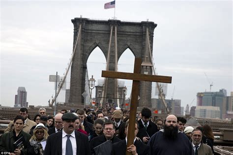 Christians Across America Commemorate Good Friday With Reenactments And