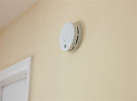 where to position the fire and smoke detectors in your home