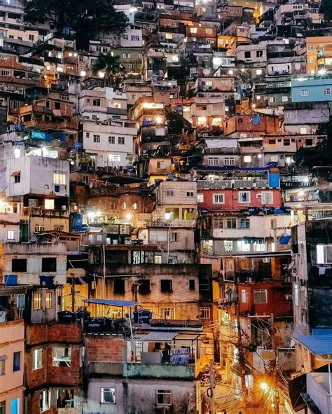 pin de stardust em citypics favela rio de janeiro rocinha rio de janeiro favelas brazil