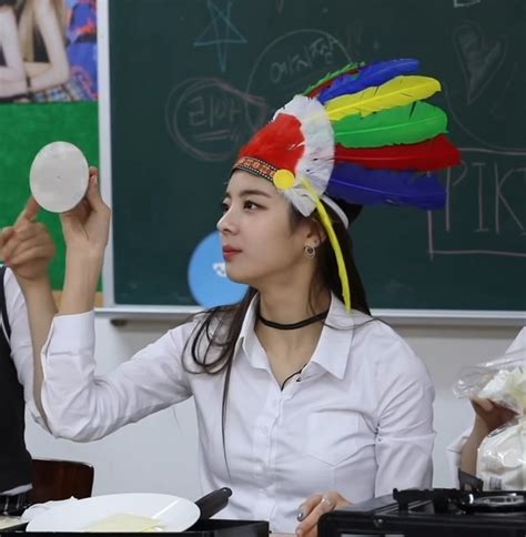 #1 international gfriend (여자친구) fanbase providing daily updates & translations. kpop ca/racism
