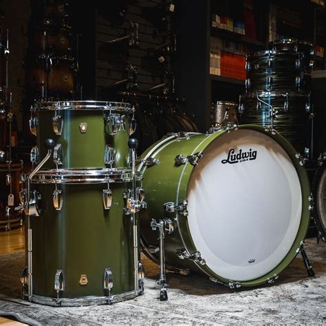 A Versatile Performer Ready To Kick Out The Jams This Ludwig 131622