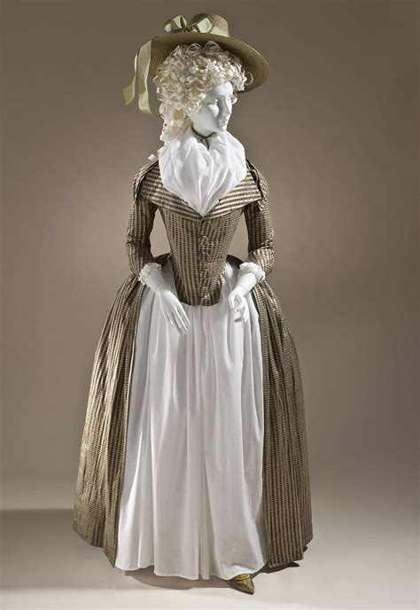 Womans Redingote C 1790 177595 In Western Fashion Wikipedia 18th Century Dress 18th