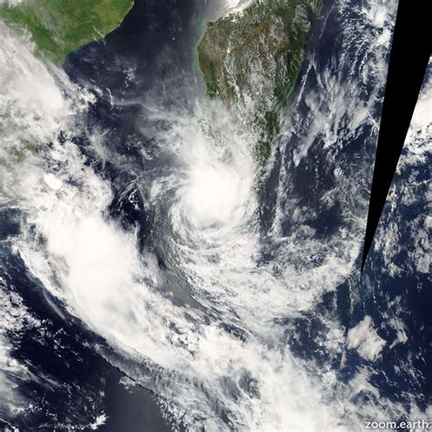 Earth cyclone visual мгновенное действие. Tropical Cyclone Ernest 2005 | Zoom Earth