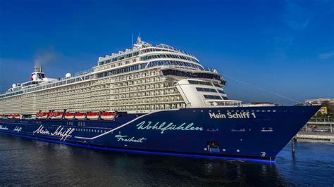 Neue Mein Schiff 1 Luftbilder Droneshots In Kiel