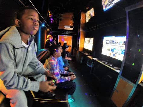 Play truck games at y8.com. Our Los Angeles Video Game Truck Trailer Gaming Van - Game ...