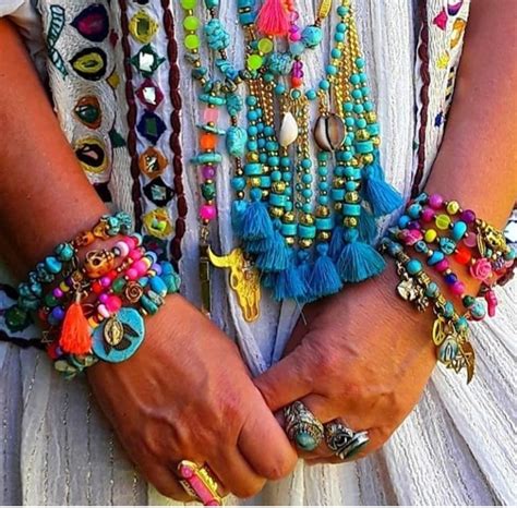 Pin De Bohoasis En Boho Jewelry Pulseras Y Brazaletes Joyeria Ropa