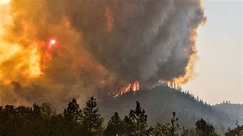 Southern Oregon Wildfires Grow Some Central Oregon Crews Demobilize