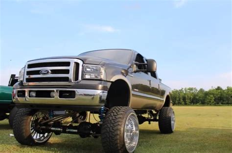 Ford F250 60 Powerstroke Lifted 26x16 Specialty Forged Powerstroke
