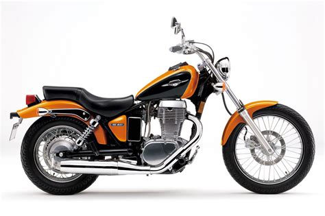 Weighing just 352 pounds*, it´s great for cruising down. 2012 Suzuki Boulevard S40 Review