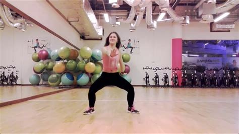 Show Das Poderosas By Anitta Dance Fitness Youtube