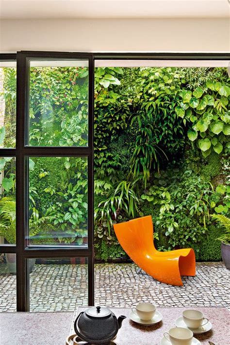 Bold Empire Madrid House With Images Vertical Garden Wall