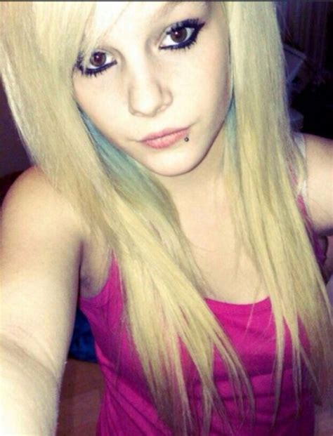 Thumbspro Revengeshots The Lovely 19yo Kyra Reblog Her Dont Forget To Submit Your Pictures
