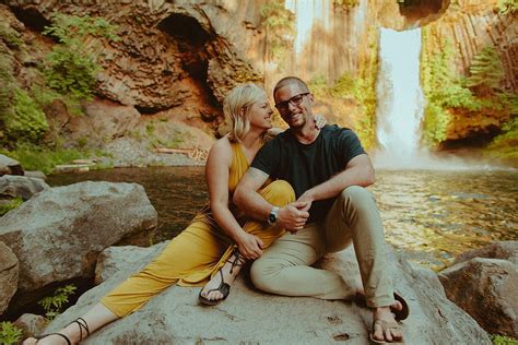 Toketee Falls Engagement Session Roseburg Or Rylee And Erik — Oregon Wedding Photographer