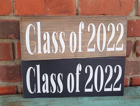 Class Of 2022 Sign Rustic Senior Sign Senior Year Photo Prop Etsy