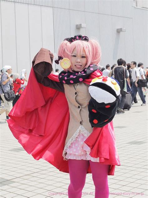 Madoka Magica Charlotte Cosplay