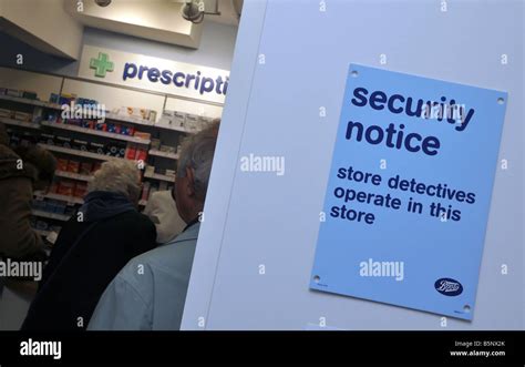 Sign in chemist hi-res stock photography and images - Alamy