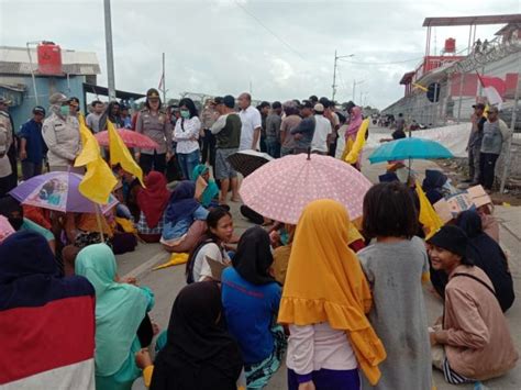 Membuat rencana audit tahunan, audit program dan melaksanakan pemeriksaan. Lagi, Warga Blokir Jalan Parameter Utara Bandara Soeta ...