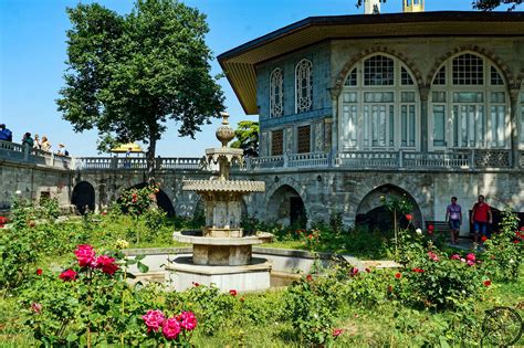 How To Visit Topkapi Palace In Istanbul Rusty Travel Trunk