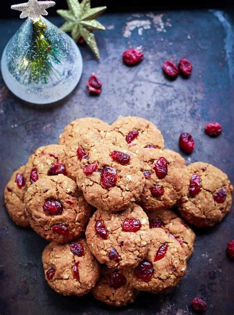 Ginger Cranberry Oatmeal Cookies - vegan refined sugarfree recipe
