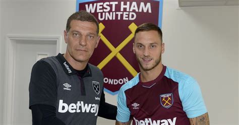 The swedeish goalkeeper is happily married to his wife , mia lindgren who is make up and hair style artist. Marko Arnautovic's brother blasts Stoke chairman Peter ...