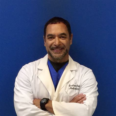 Doctor John Belardo | Best Cataract Surgeons In America