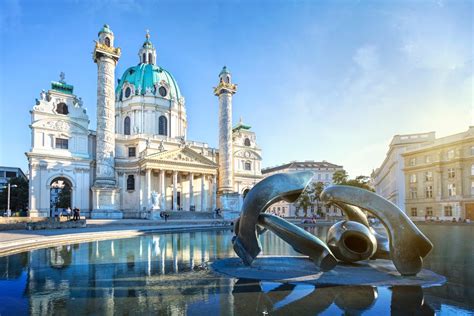 Очень красивый парк с фонтанами, музей belvedere, wien, österreich. City Guide Vienna, everything you need to know about the city