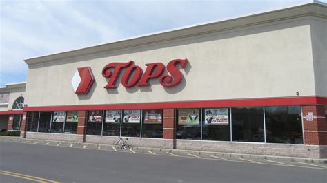 Tops Market on Meadow Street in Ithaca to close at the end of May