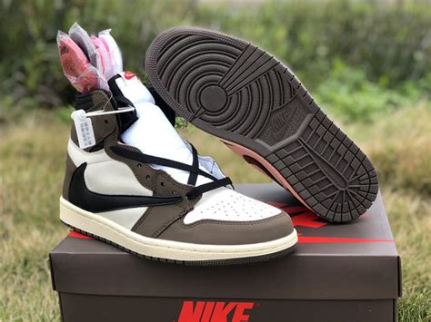Travis scott/cactus jack air jordan 1 on feet review! 2019 Travis Scott x Air Jordan 1 High OG TS SP Cactus Jack ...
