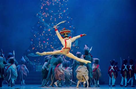 28 de junio / san irineo de lyón. Hoy se celebra el Día del Teatro en Venezuela