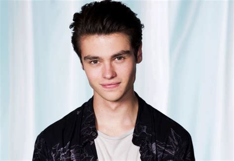 Ayrıca, happy together cbs show'da yer aldığı için bunun dışında, mallard küçük kız kardeşi ile birlikte yaşıyor. Felix Mallard is one of the famous and renowned actor of ...
