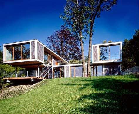 Villa am Hang | Moderne häuser und Häuschen