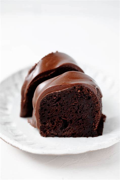 Vegan Chocolate Bundt Cake With Ganache Glaze The Full Helping
