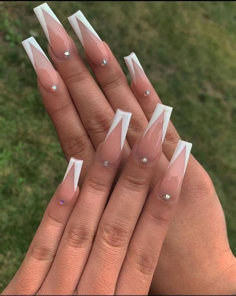 Pin By Candace 💍🤍 On Nails In 2020 Nail Photos Beige Nails Daily Nail